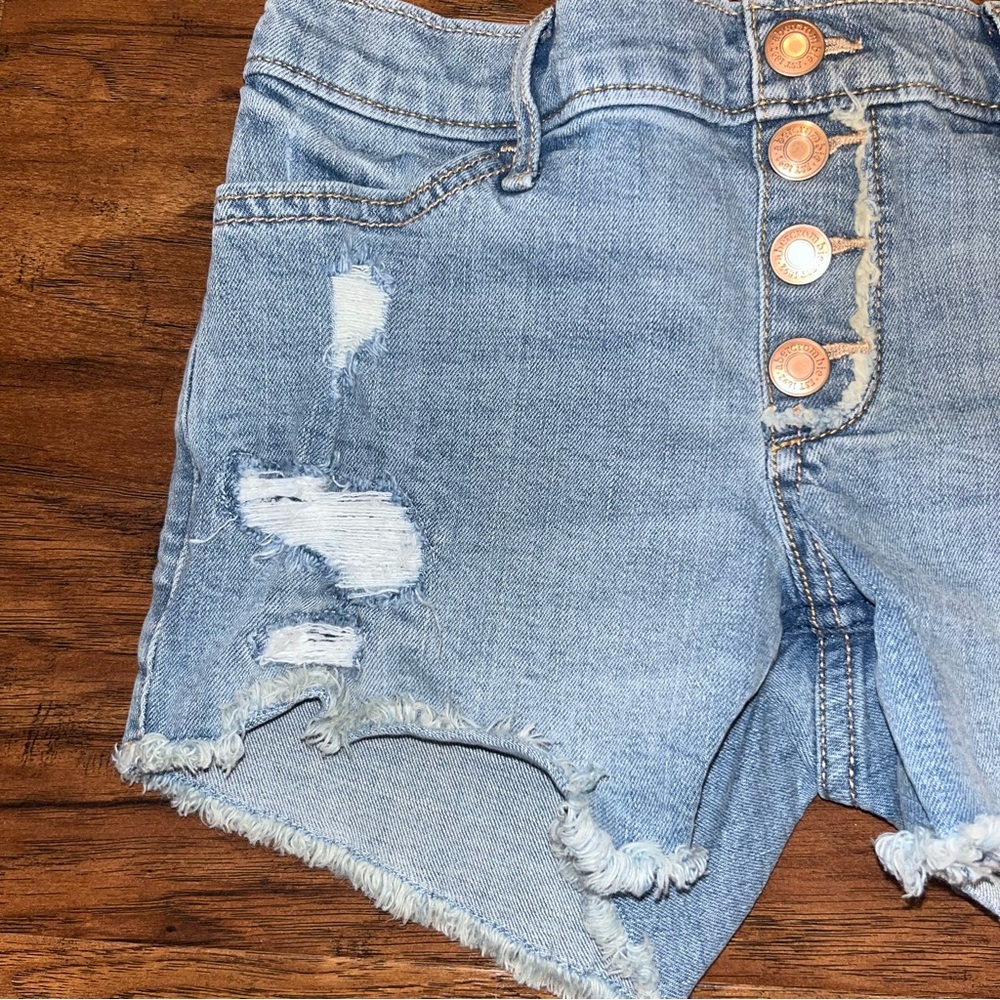 Abercrombie Kids Light Blue Distressed Denim Shorts 11/12 - Picture 4 of 6